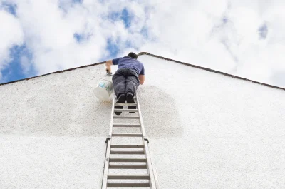 Peinture extérieure à Ségrie — façades et ravalement